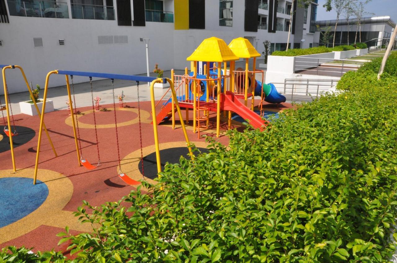 Bayu Bangi Apartment Exterior photo